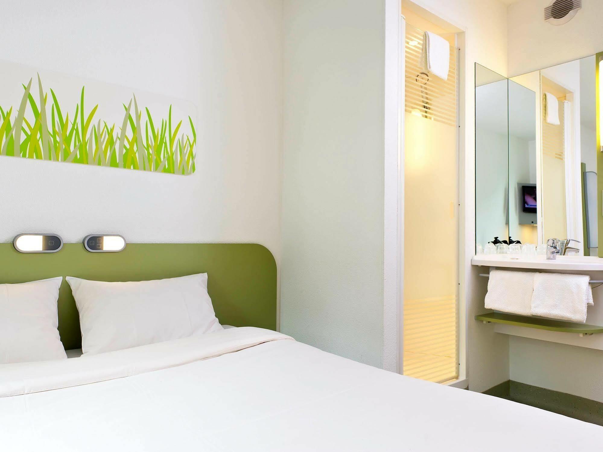 Ibis Budget Fontainebleau Avon Eksteriør billede