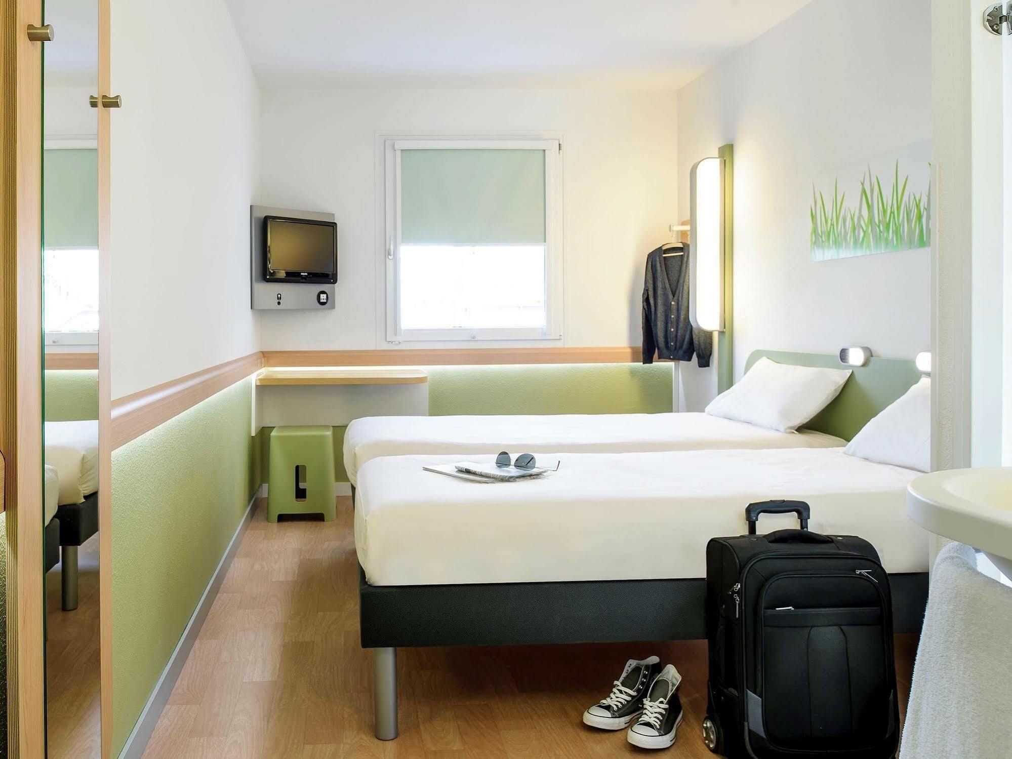 Ibis Budget Fontainebleau Avon Eksteriør billede